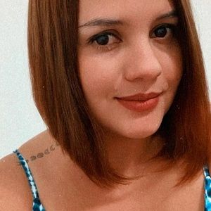 Meet your Posher, Clari